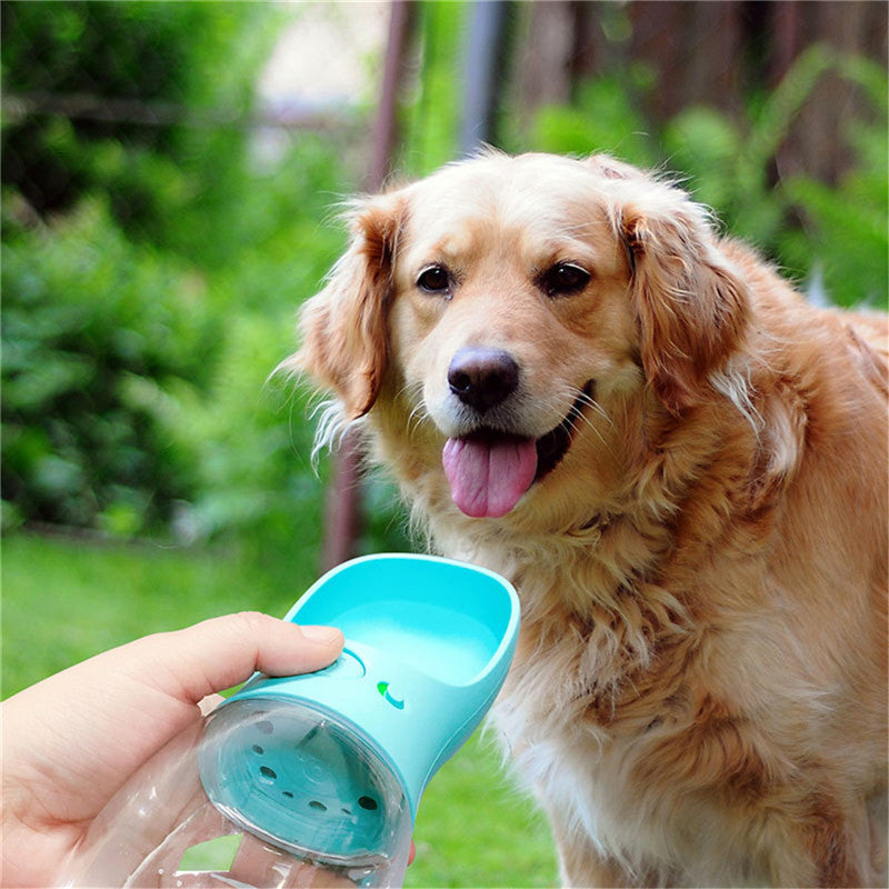 Outdoor Pet Water Dispenser – Compact & Convenient for Travel